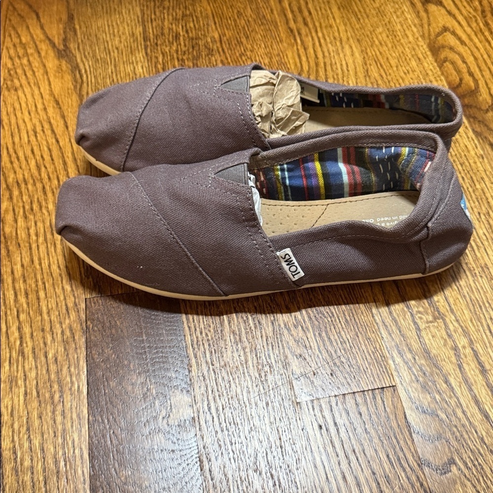 TOMS Gray Classic Canvas Slip-Ons - Picture 3 of 10